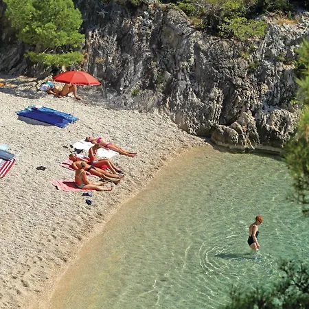 Awesome In Donji Vinjani With Kitchen Сasa de vacaciones Topici